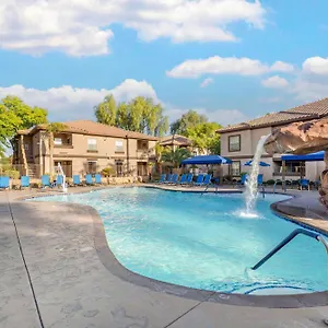 Hilton Vacation Club Desert Retreat Vegas Resort